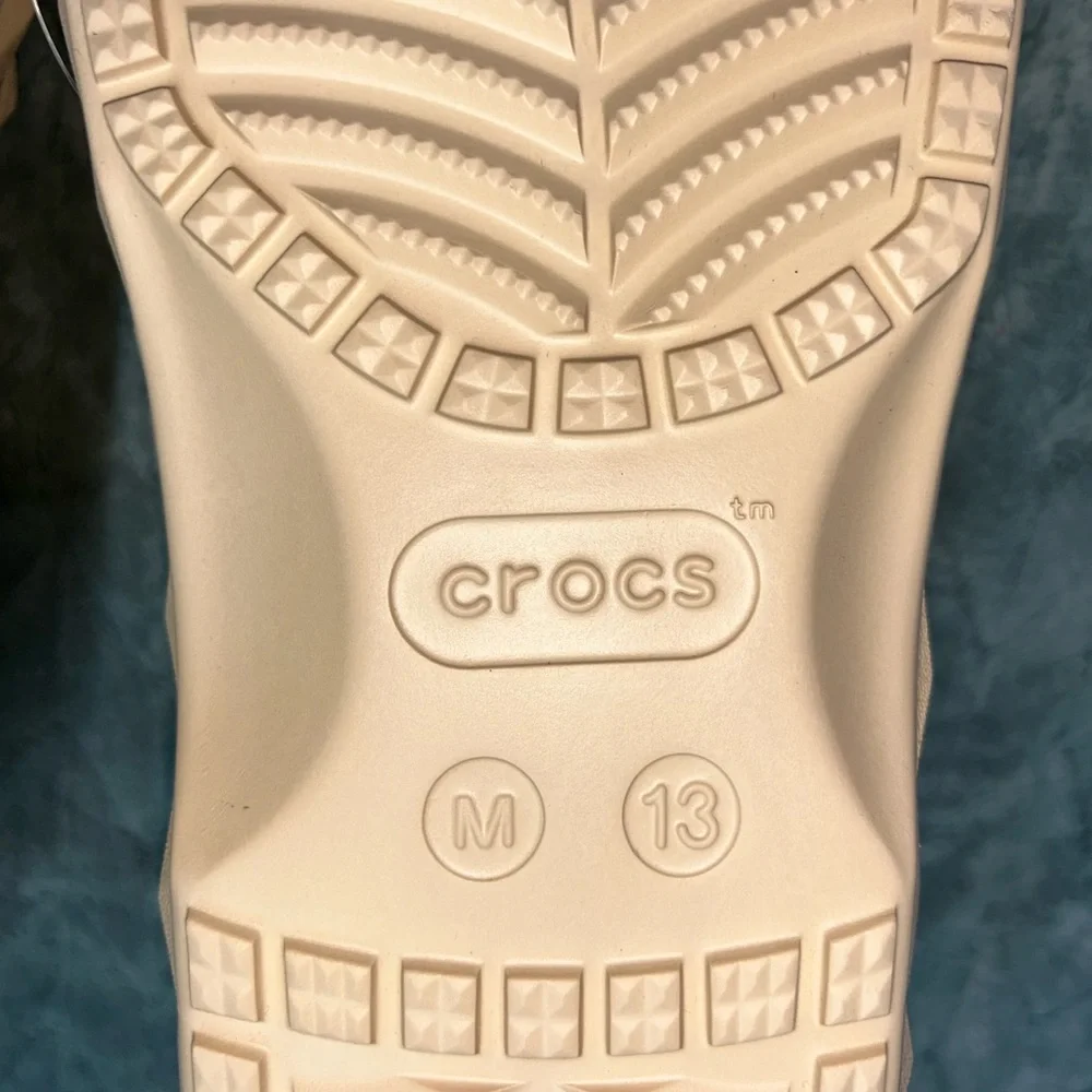 Crocs Classic Geometric Clog Men’s Size 13 - Picture 7 of 8